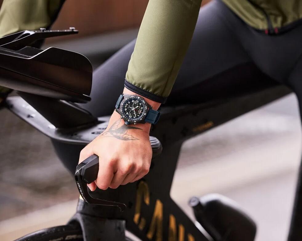UK 2024 Luxury Breitling Endurance Pro 38MM Fake Watches: The Ideal Sports Watches For Athletes